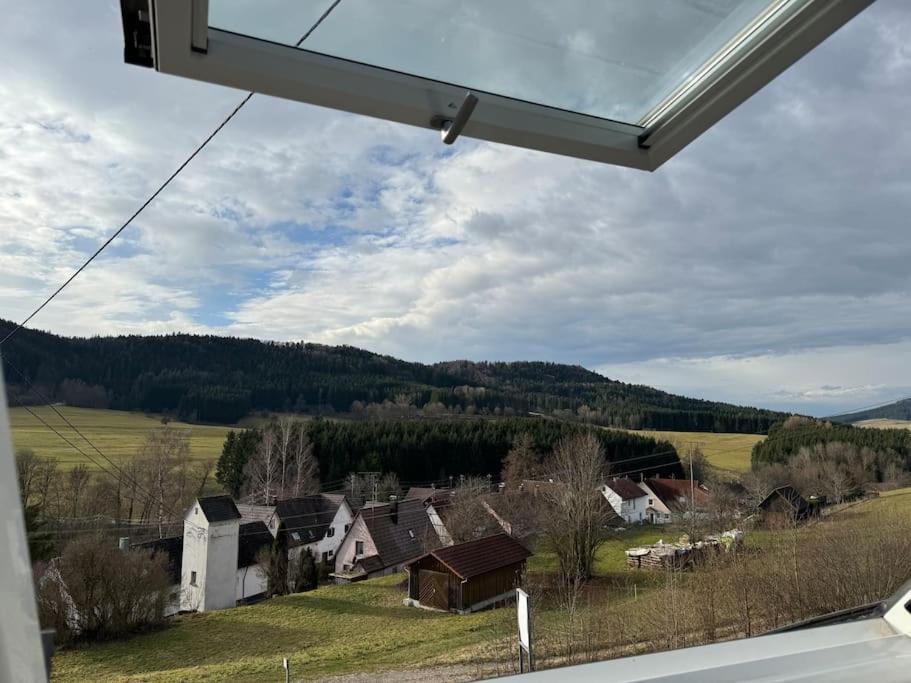 Loft Wohnung Mit Toller Aussicht Messstetten Eksteriør bilde